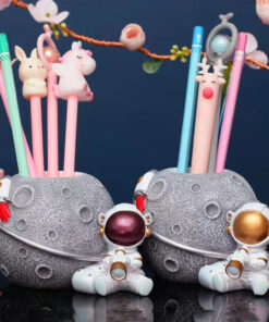 Astronaut Pen Holder